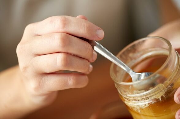 Use honey to treat prostatitis